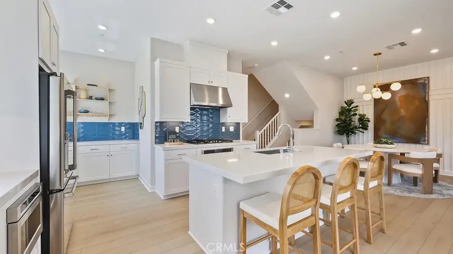 925 Walnut Terrace, Montebello, CA 90640 - #2