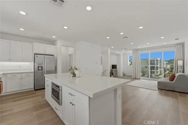 26661 Blue Hills Loop, Valencia, CA 91381