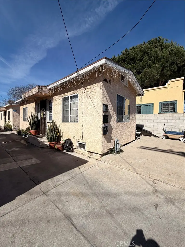 5017 S San Pedro Street, Los Angeles, CA 90011 - #2
