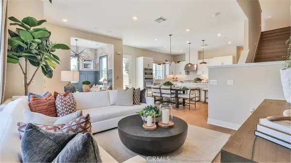 27330 Black Walnut Place, Valencia, CA 91381