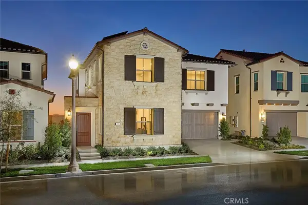 113 Oakstone, Irvine, CA 92618