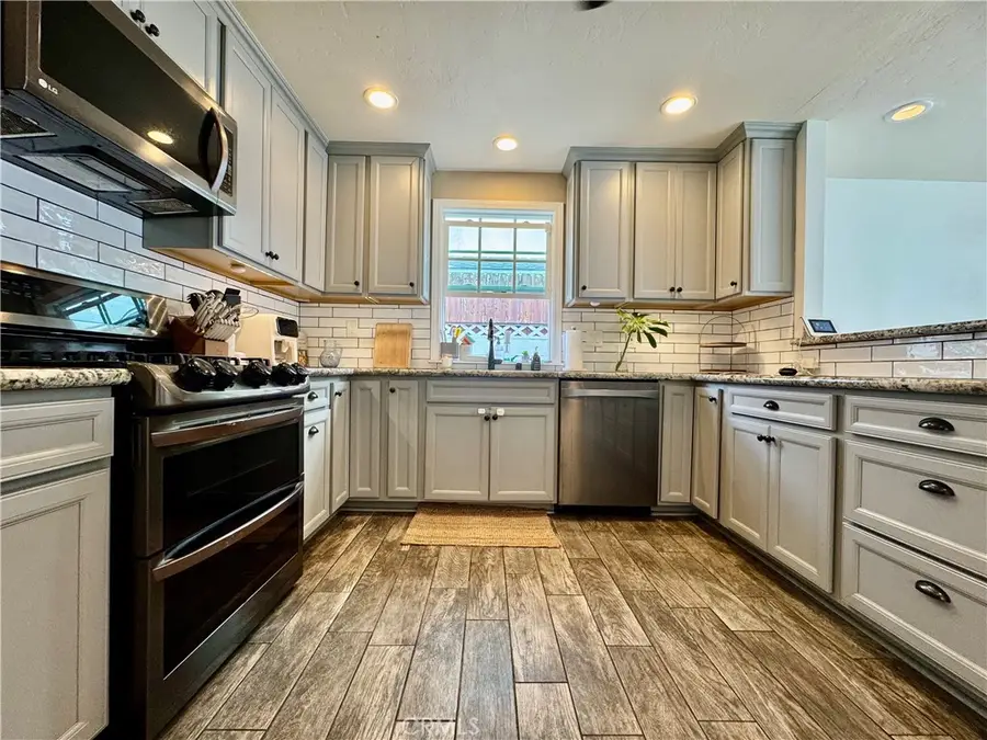 Dr. Rhine Drive, Huntington Beach, CA 92647 - #3