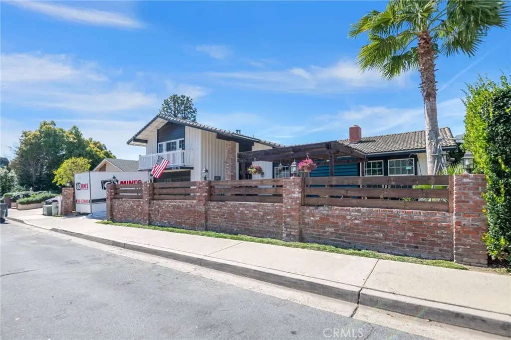 25471 El Picador, Mission Viejo, CA 92691 - #1