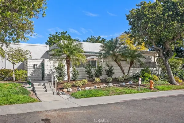 2220 W Via Mariposa East #C, Laguna Woods, CA 92637