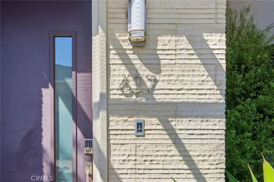 627 Cardiff Reef, Costa Mesa, CA 92627 - #3