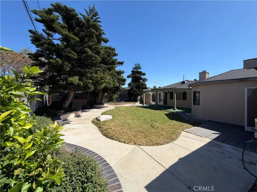 934 Governor, Costa Mesa, CA 92627 - #3