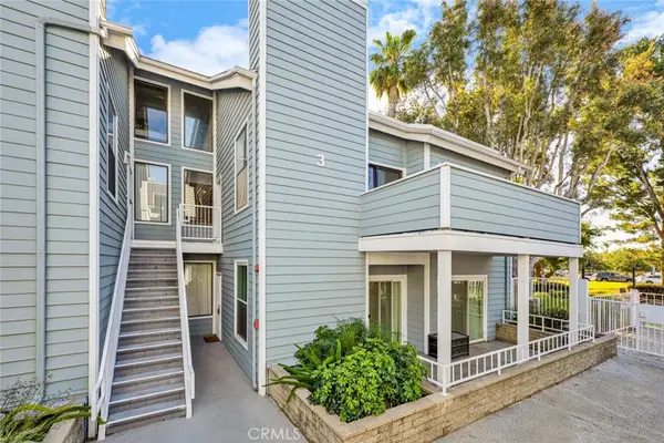 16960 Algonquin #3-204, Huntington Beach, CA 92649