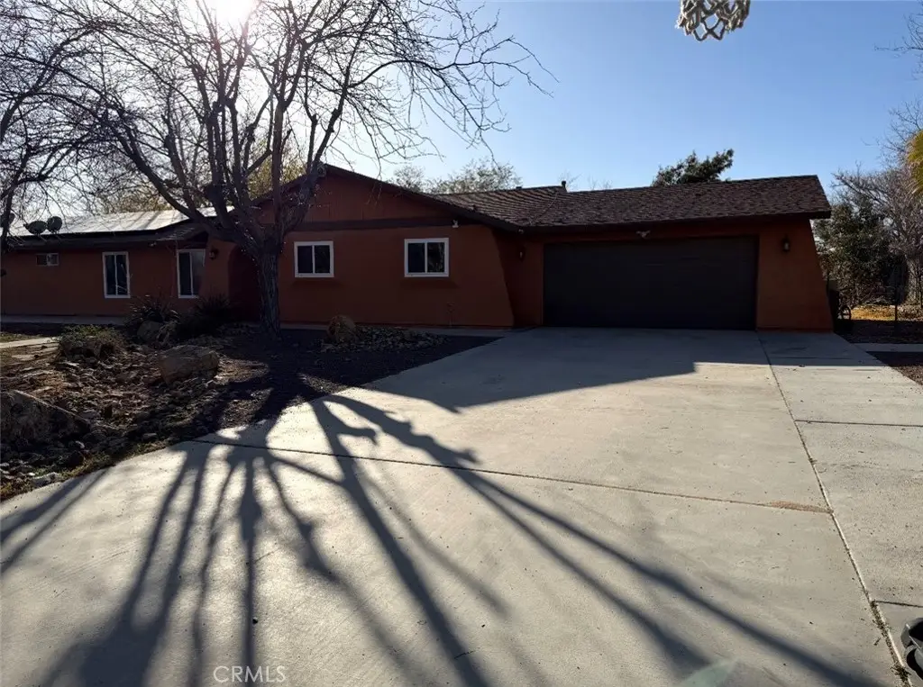 10584 8th, Hesperia, CA 92345 - #1