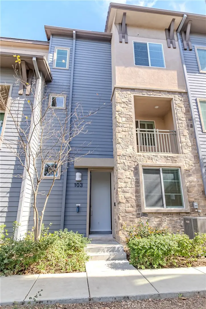 646 Savi, Corona, CA 92878 - #1