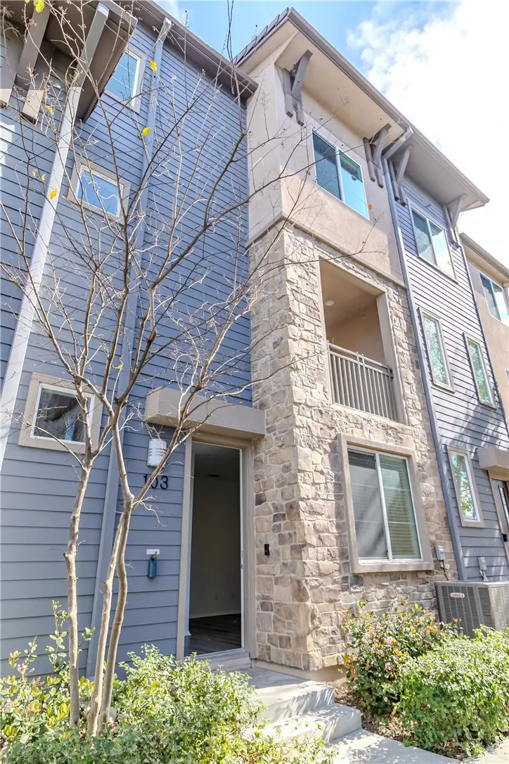 646 Savi, Corona, CA 92878 - #2