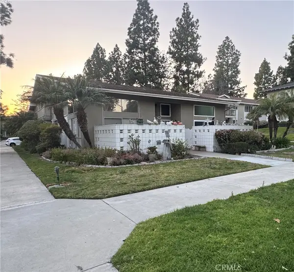 376 Avenida Castilla #C, Laguna Woods, CA 92637