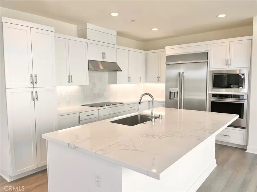 10757 Citrus Drive, San Buenaventura Ventura, CA 93004 - #3