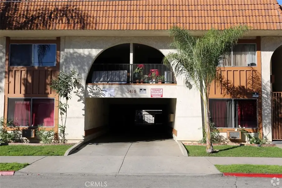 1416 N Spurgeon Street, Santa Ana, CA 92701 - #3