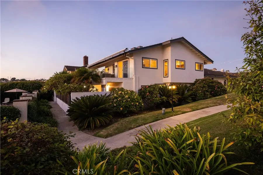 3 White Water Drive, Corona Del Mar, CA 92625 - #3
