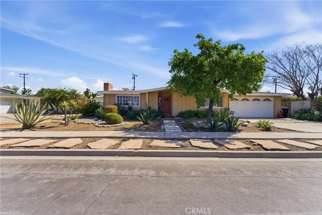 3030 Samoa, Costa Mesa, CA 92626 - #1