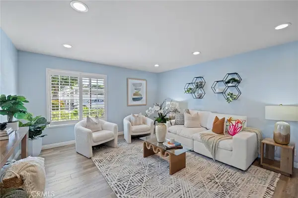 4 Woodleaf, Irvine, CA 92614