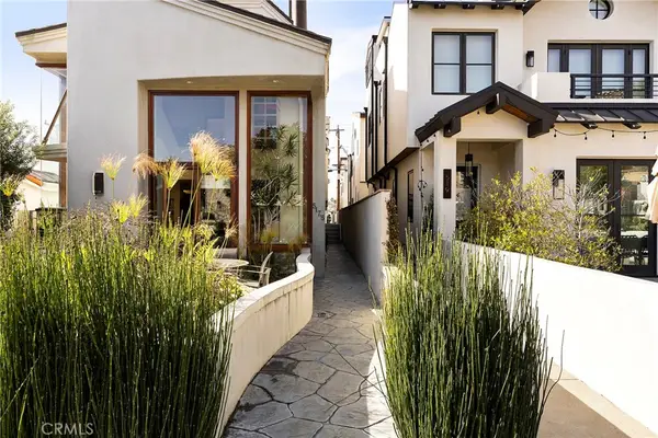 517 Larkspur, Corona Del Mar, CA 92625