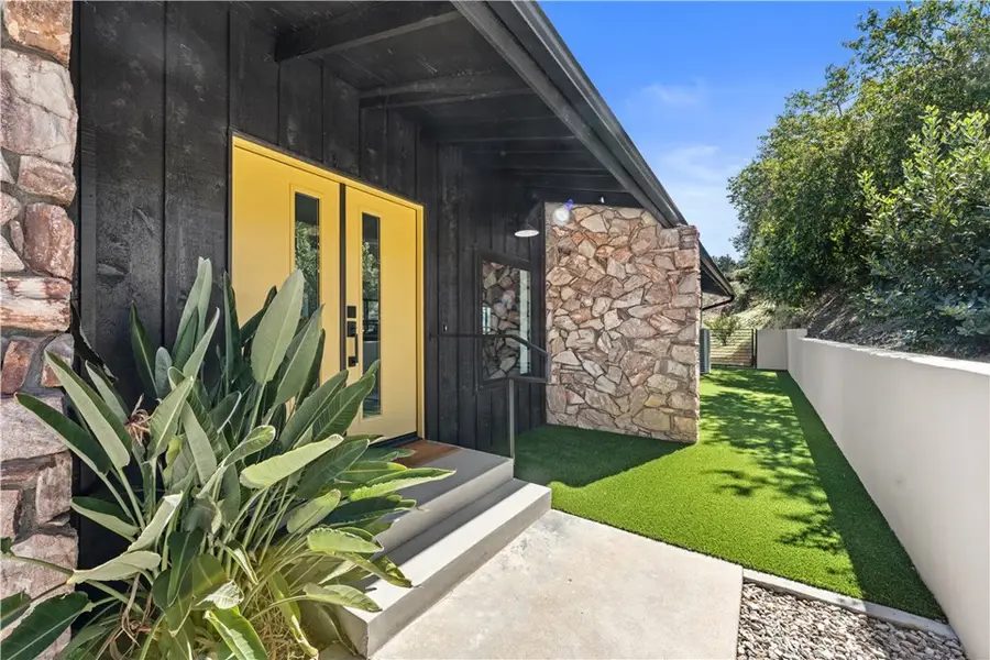 1909 Canyon, Redlands, CA 92373 - #2