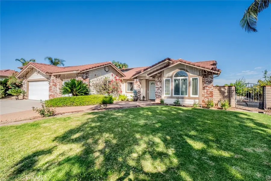 6744 Mission Grove N, Riverside, CA 92506 - #3