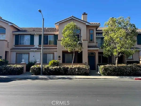 2605 Ladrillo Aisle, Irvine, CA 92606