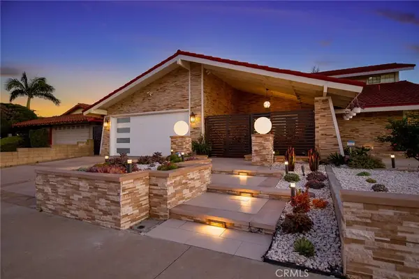 9200 Buttercup Ave, Fountain Valley, CA 92708