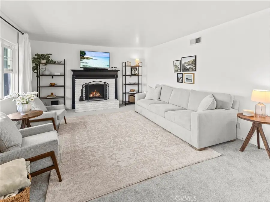 17102 Kampen Lane, Huntington Beach, CA 92647 - #2