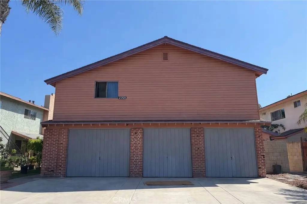 2301 S. Center Street, Santa Ana, CA 92704 - #1