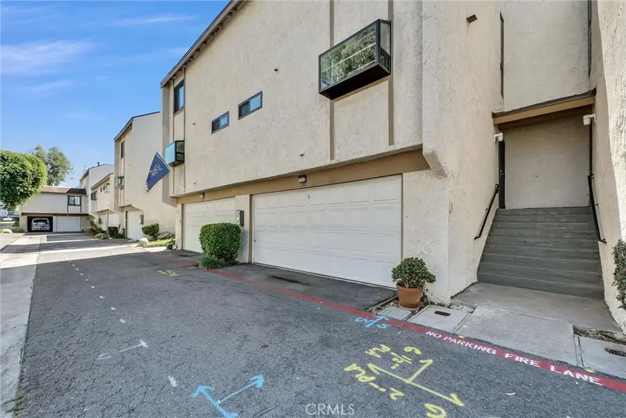 2000 W Palmyra #30, Orange, CA 92868 - #3