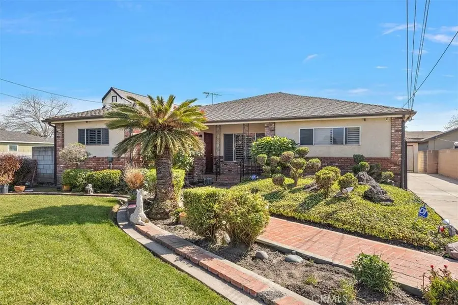 420 W Tichenor Street, Compton, CA 90220 - #2