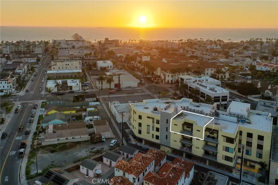 414 Main St. #410, Huntington Beach, CA 92648 - #2
