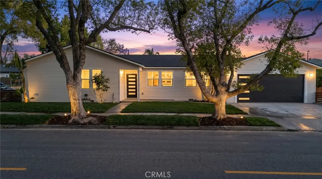 700 W 10th Street, Azusa, CA 91702 - #1