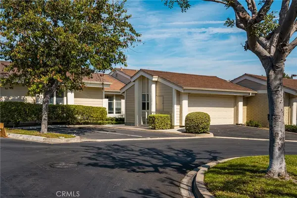 16 Driftwood #24, Irvine, CA 92604