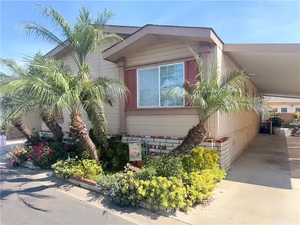 10681 Oak Street #27, Los Alamitos, CA 90720