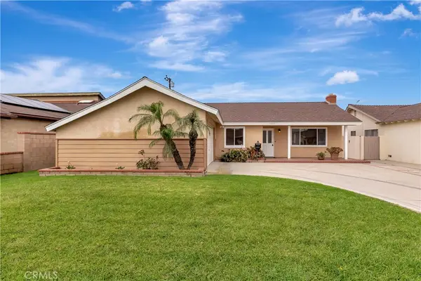 15691 Swan Lane, Huntington Beach, CA 92649