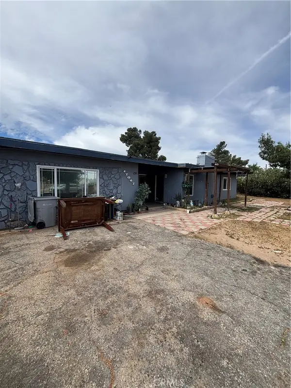 17047 Eucalyptus, Hesperia, CA 92345
