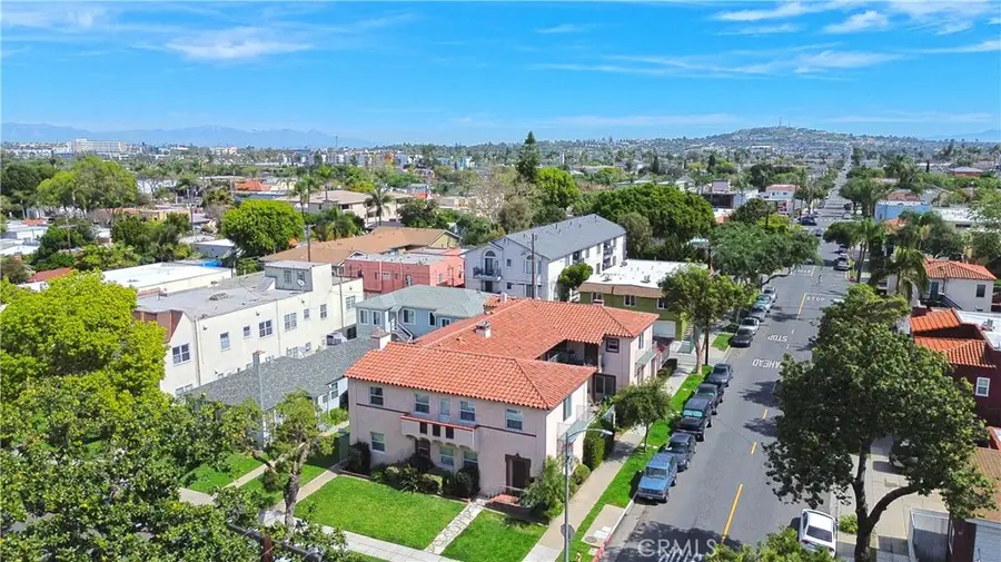 2200 W Chestnut, Long Beach, CA 90806 - #2