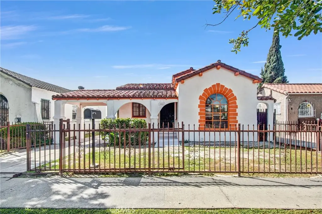 914 E 83rd Street, Los Angeles, CA 90001 - #1