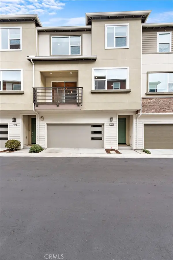 235 Carmona, Lake Forest, CA 92630