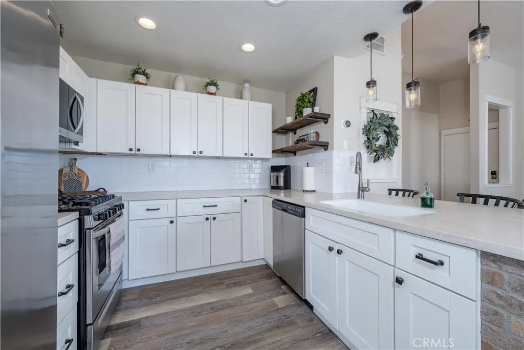 2552 Avenida Del Vista #204, Corona, CA 92882 - #1