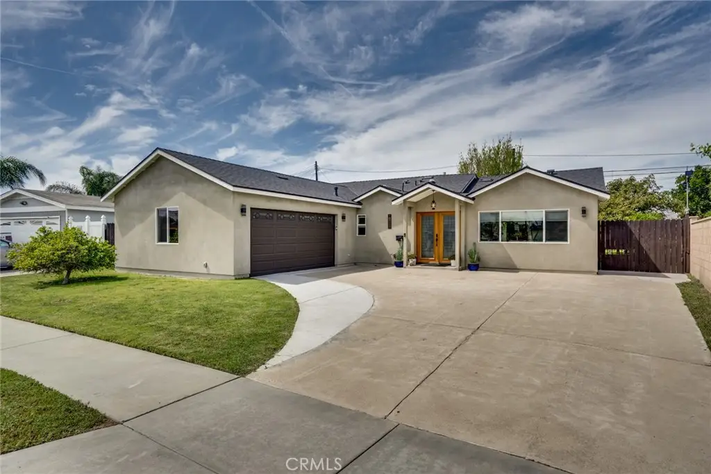 5441 Stardust, Huntington Beach, CA 92647 - #1