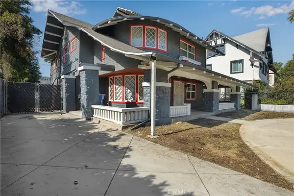 1527 S Wilton, Los Angeles, CA 90019