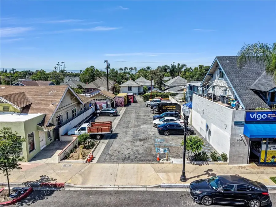 606 S Main Street, Santa Ana, CA 92701 - #3