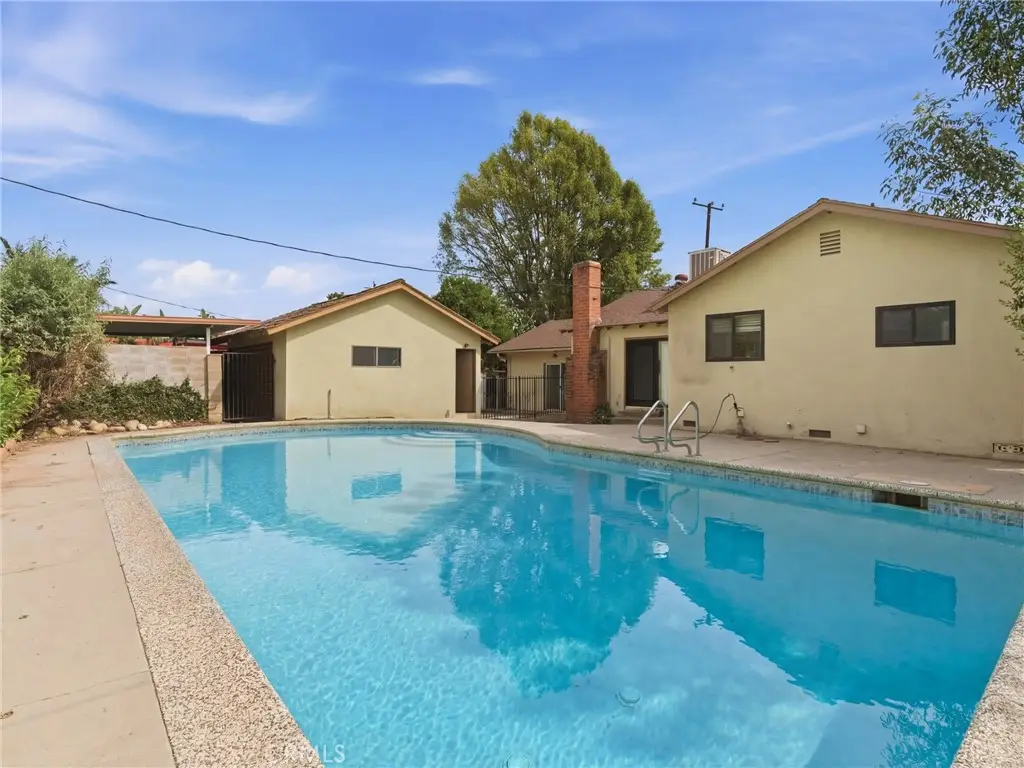 10127 Foothill Boulevard, Sylmar, CA 91342 - #1