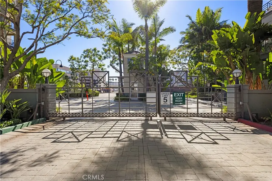 2253 Martin 106#, Irvine, CA 92612 - #2