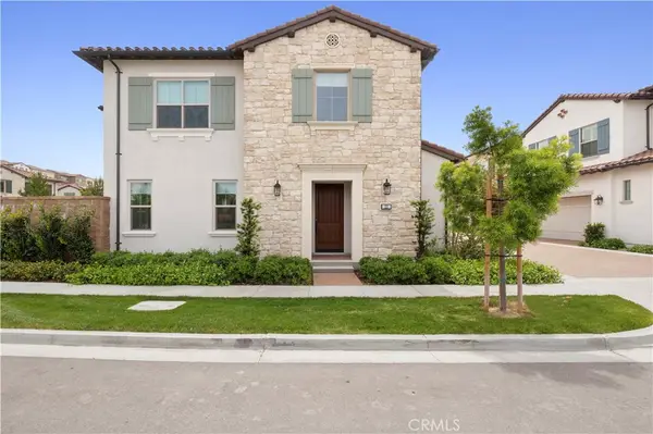 122 Glydon, Irvine, CA 92618