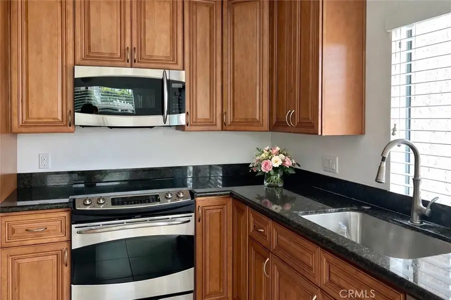 12 Hollowglen, Irvine, CA 92604 - #2