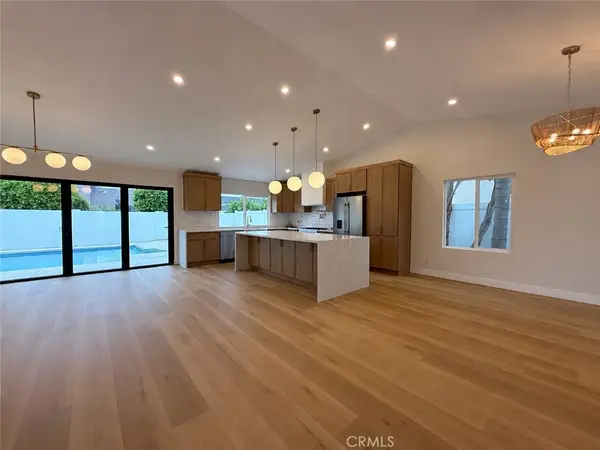 20682 Queens Park Lane, Huntington Beach, CA 92646