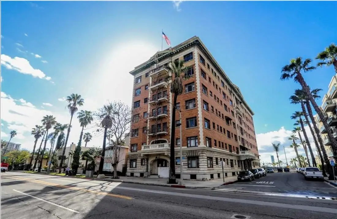 1030 E Ocean Blvd #401, Long Beach, CA 90802 - #1