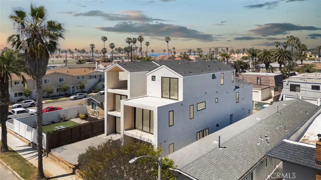 307 14th Street, Huntington Beach, CA 92648 - #1