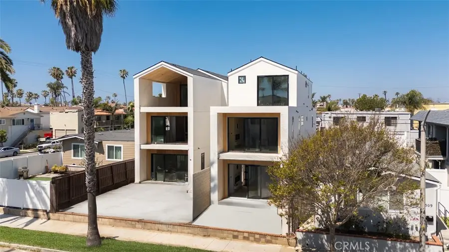 307 14th Street, Huntington Beach, CA 92648 - #2